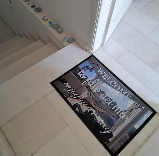 펜션 Faro Del Mar *